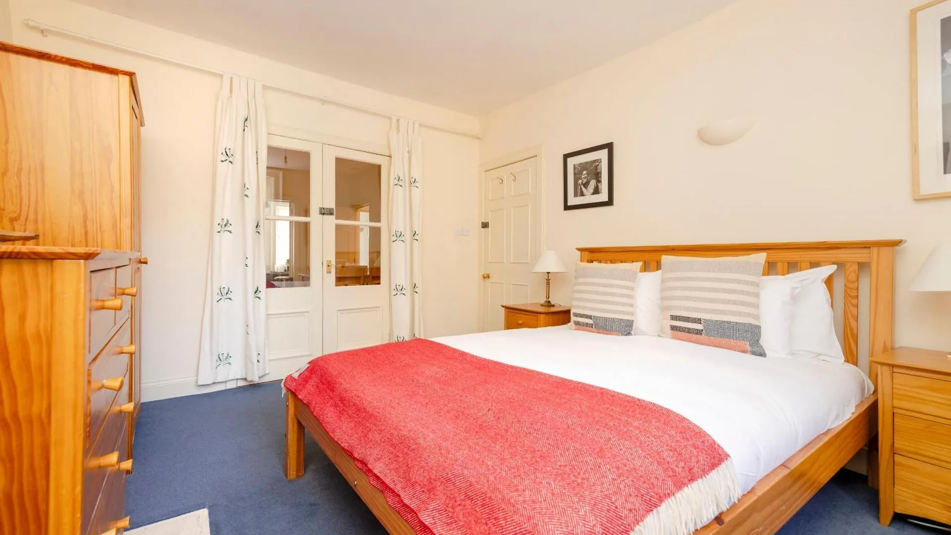 Joivy Gorgeous 2-Bed Flat Near Edinburgh Castle Apartment 0*,  United Kingdom