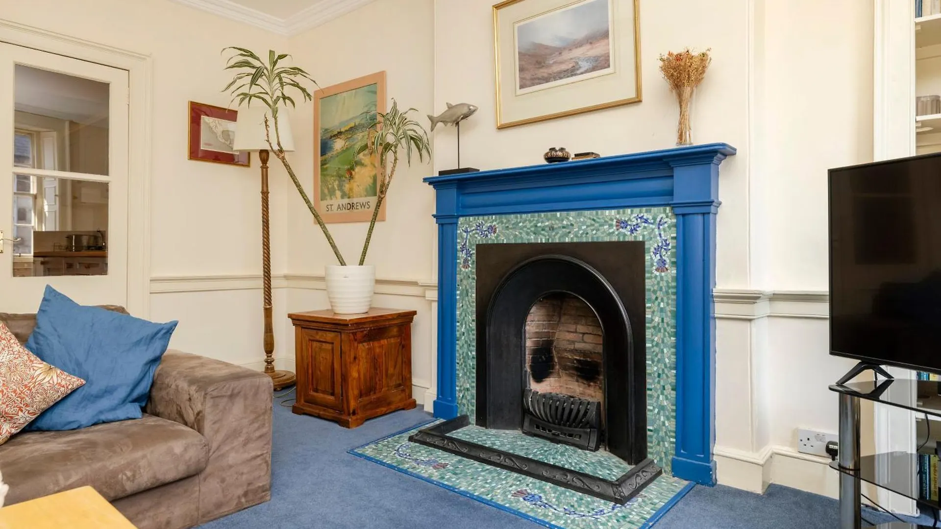Apartment Ferienwohnung Joivy Gorgeous 2-Bed Flat Near Edinburgh Castle Großbritannien