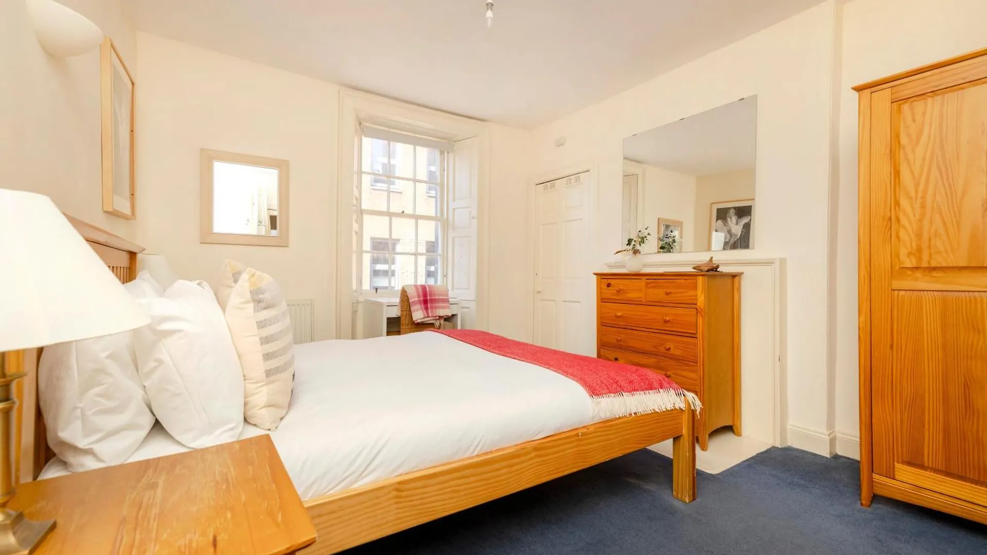 Ferienwohnung Joivy Gorgeous 2-Bed Flat Near Edinburgh Castle 0*,