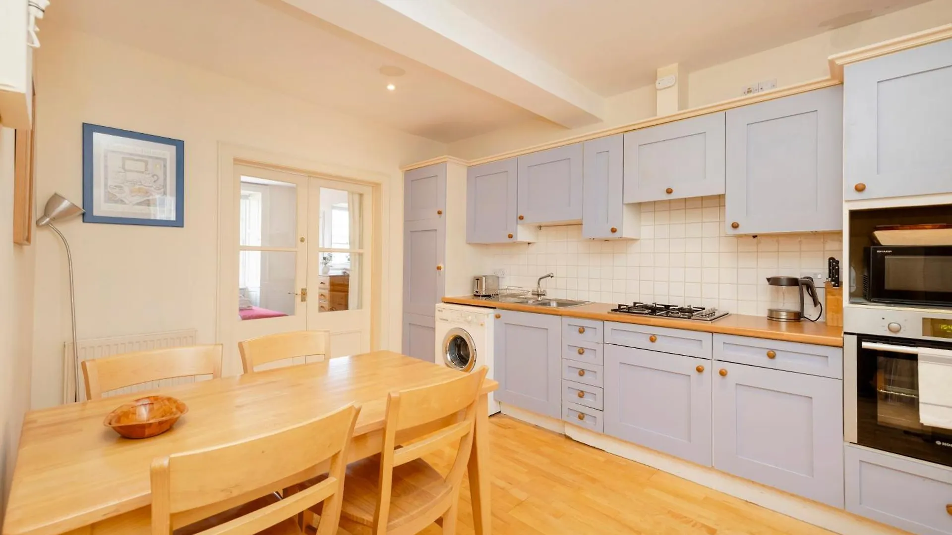 Joivy Gorgeous 2-Bed Flat Near Edinburgh Castle Apartment