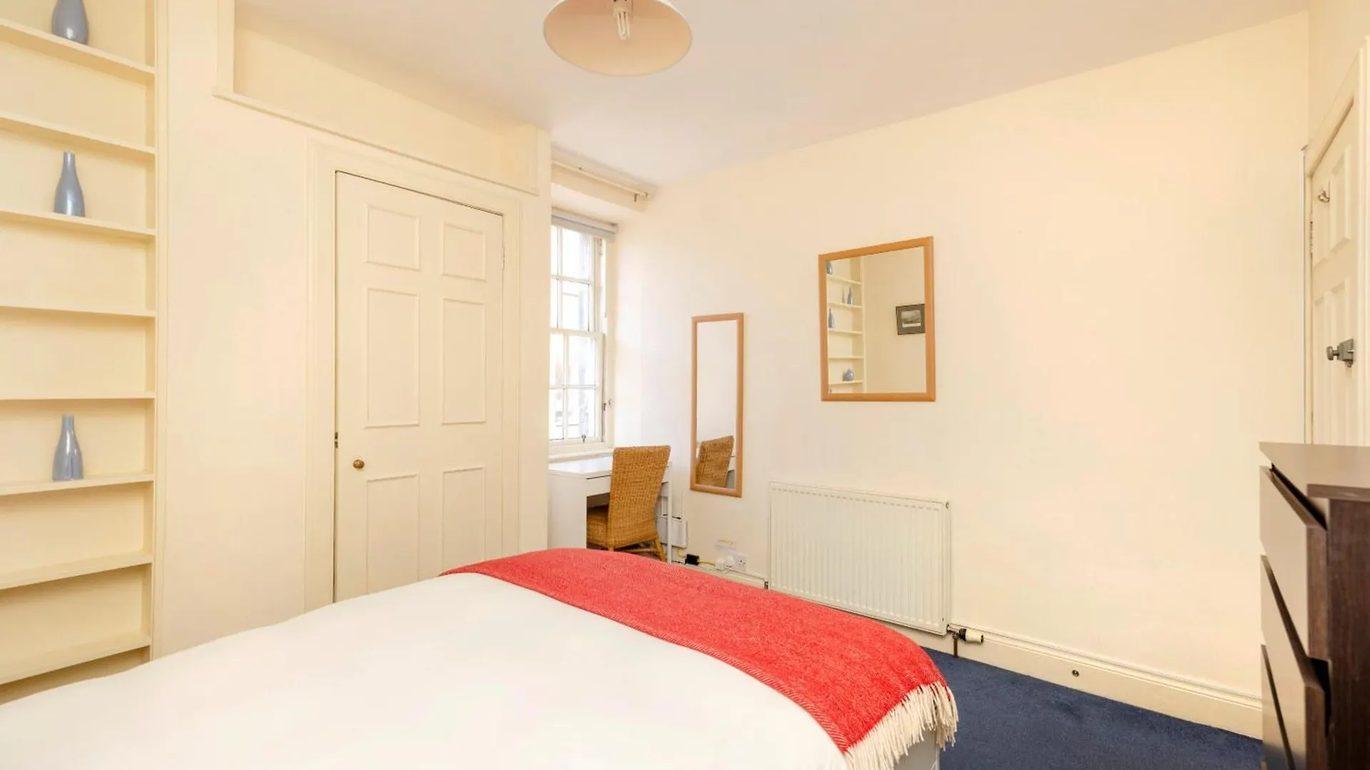 Joivy Gorgeous 2-Bed Flat Near Edinburgh Castle Apartment